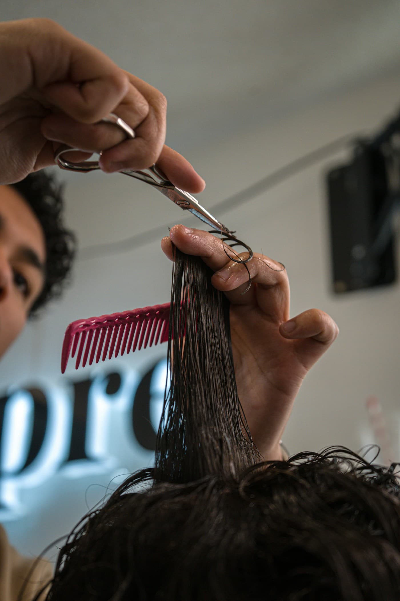 Scissor-over-comb precision cutting